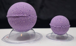 Sugar Plums smells like: Purple plums in a sugary coating with a light creamy vanilla and soft musky background.